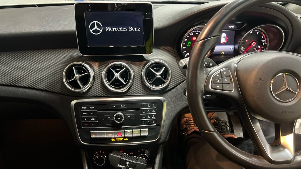 Used Mercedes-Benz GLA 2018 for sale - 77026894: Photo 11