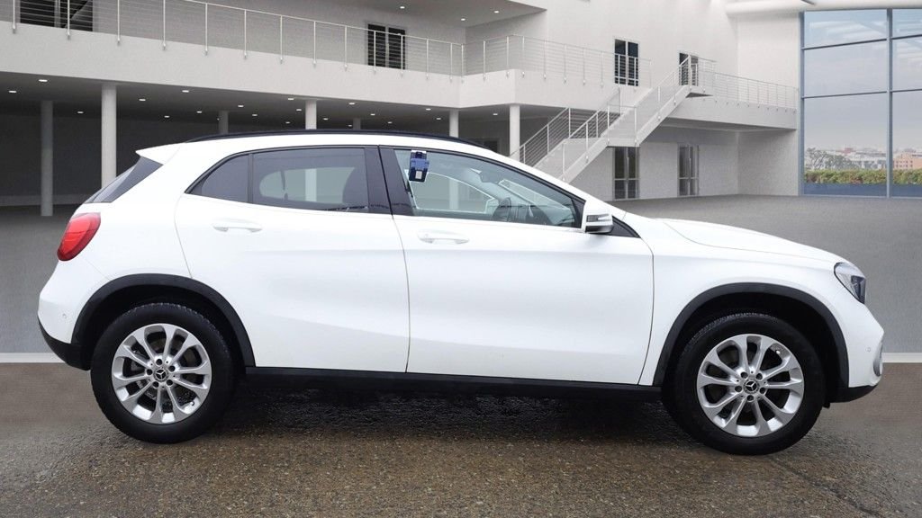 Used Mercedes-Benz GLA 2018 for sale - 77026894: Photo 5