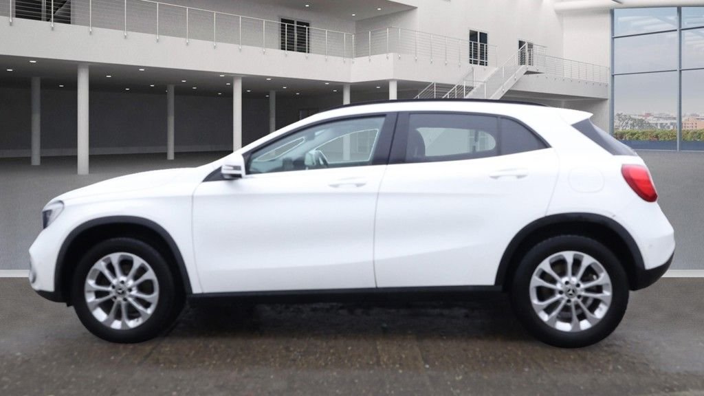 Used Mercedes-Benz GLA 2018 for sale - 77026894: Photo 6