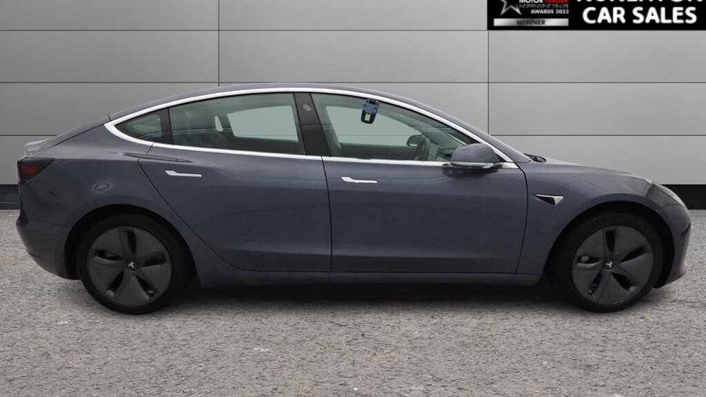 Used Tesla Model 3 2020 for sale - 77369797: Photo 2