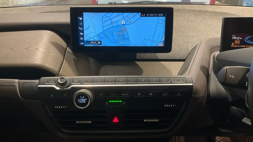 Used BMW i3 2022 for sale - 77133377: Photo 11