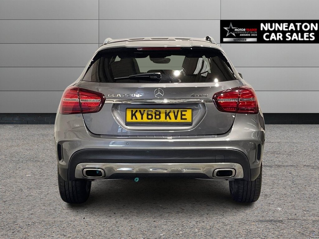 Used Mercedes-Benz GLA 2018 for sale - 76685919: Photo 4