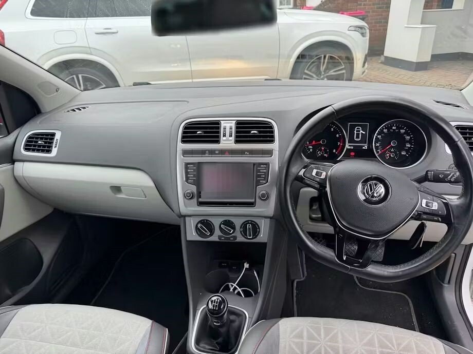 Used Volkswagen Polo 2017 for sale - 77593885: Photo 12