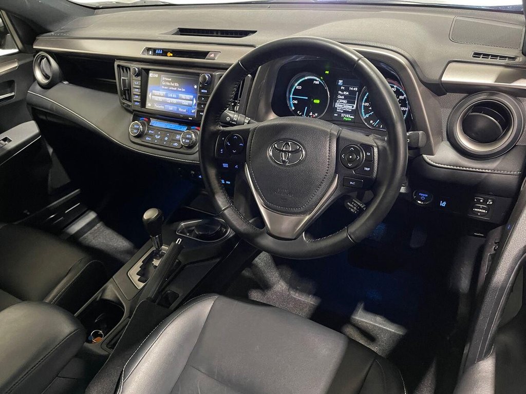 Used Toyota RAV4 2018 for sale - 77407676: Photo 9