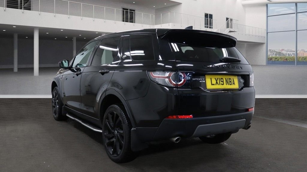 Used Land Rover Discovery Sport 2019 for sale - 76784106: Photo 3