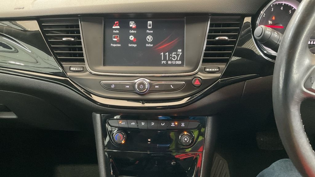 Used Vauxhall Astra 2018 for sale - 76962529: Photo 11