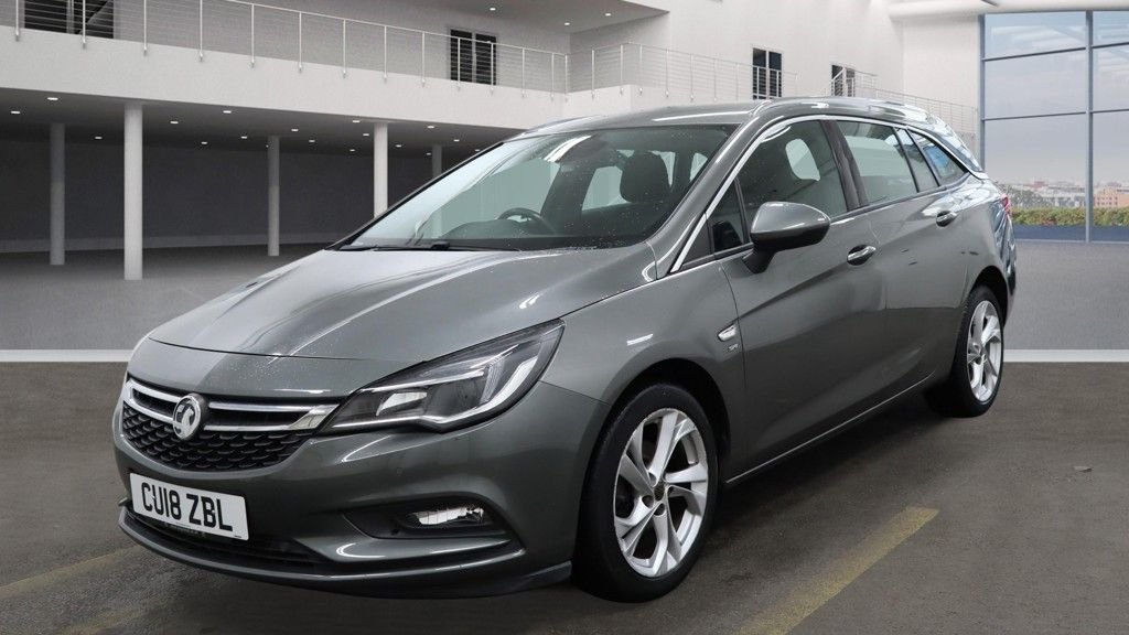 Used Vauxhall Astra 2018 for sale - 76962529: Photo 2