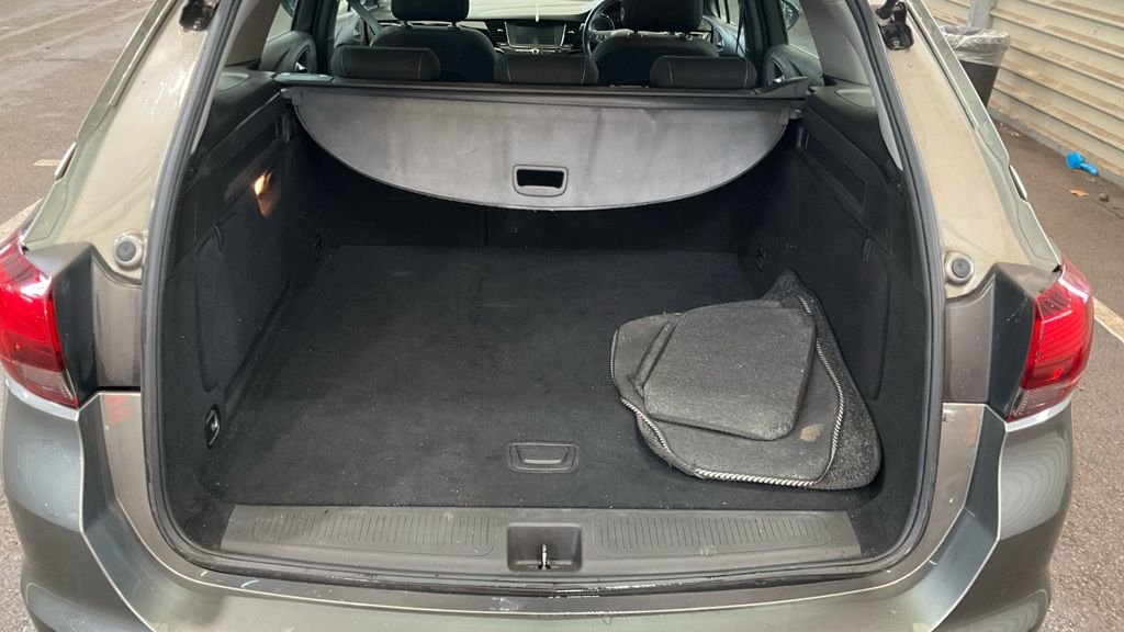 Used Vauxhall Astra 2018 for sale - 76962529: Photo 7