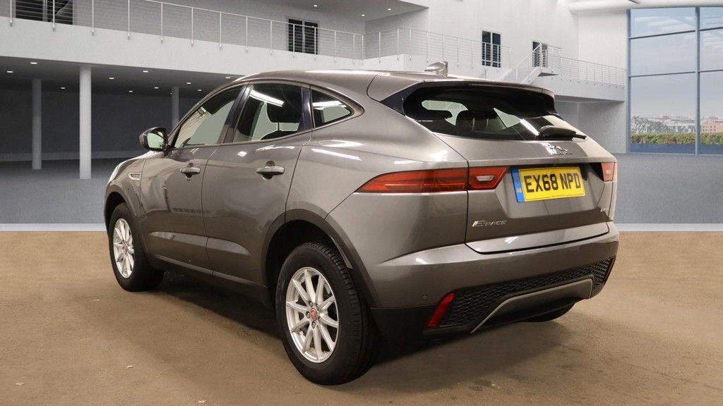 Used Jaguar E-Pace 2018 for sale - 76132931: Photo 3