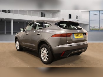 Used Jaguar E-Pace 2018 for sale - 76132931: Photo 3