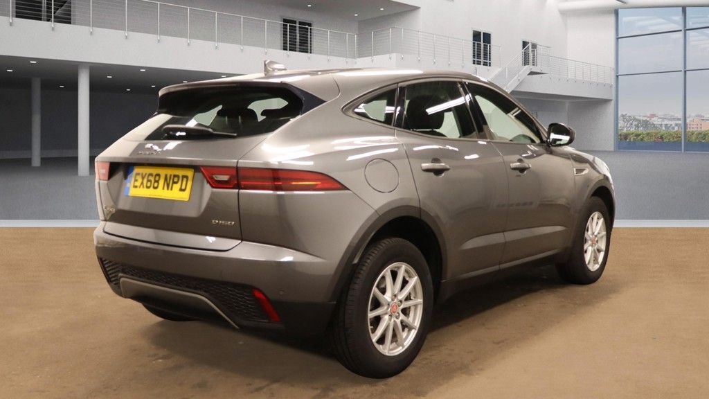 Used Jaguar E-Pace 2018 for sale - 76132931: Photo 4