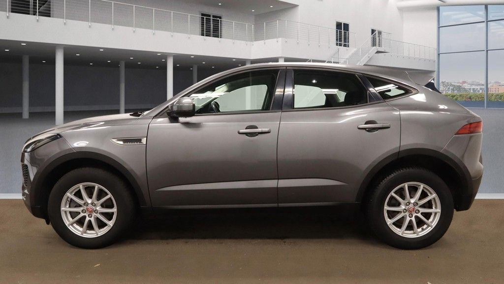 Used Jaguar E-Pace 2018 for sale - 76132931: Photo 6
