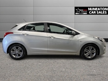 Used Hyundai i30 2015 for sale - 78819408: Photo