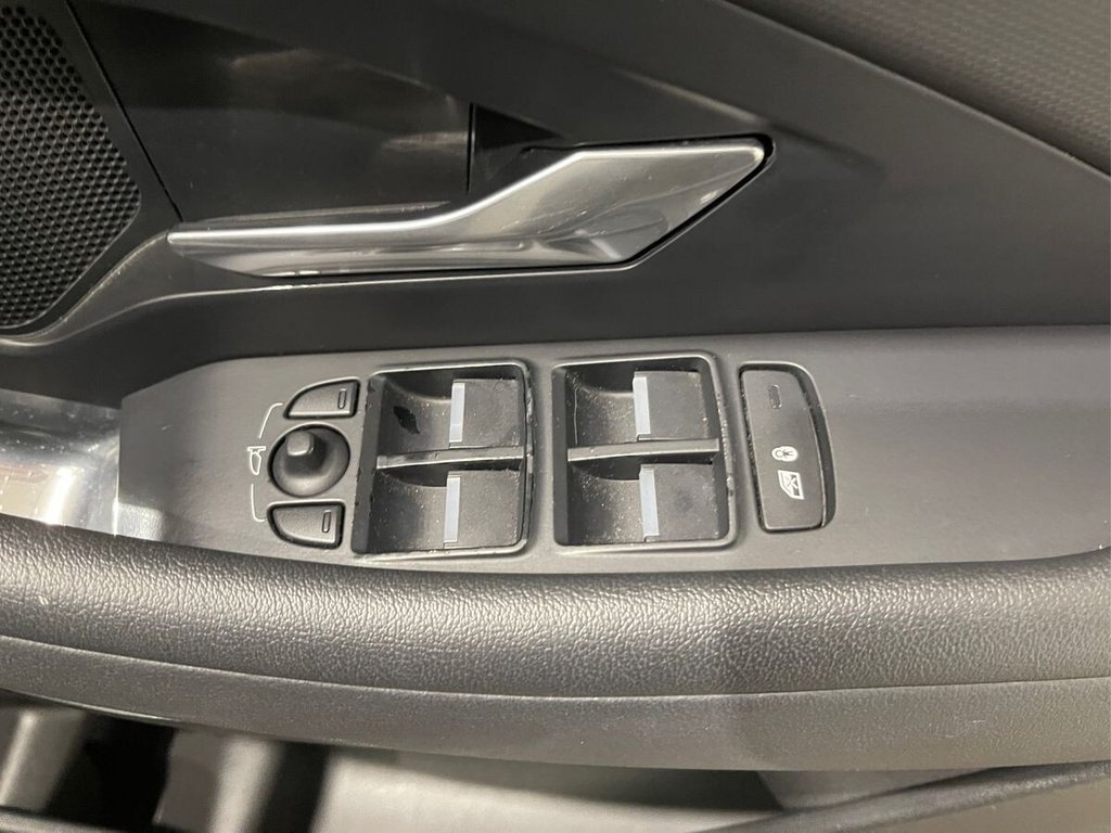 Used Jaguar E-Pace 2018 for sale - 76395927: Photo 16