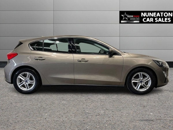 Used Ford Focus 2020 for sale - 76210289: Photo 2