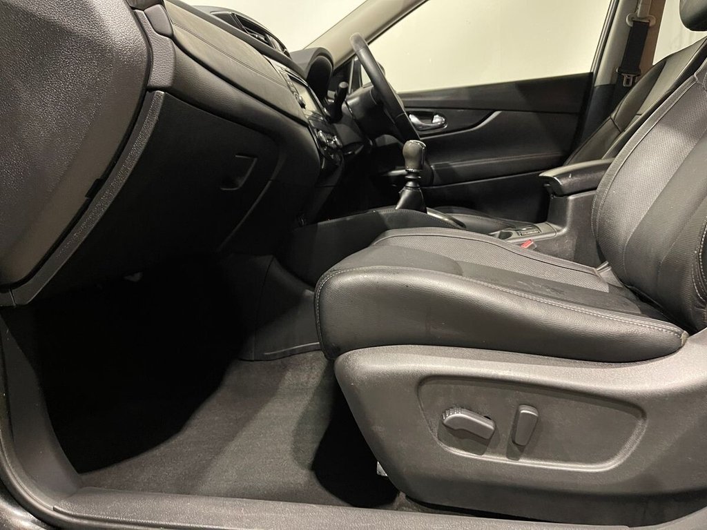 Used Nissan X-Trail 2018 for sale - 76203362: Photo 35