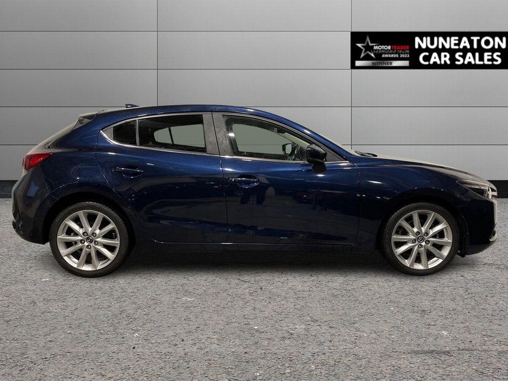 Used Mazda Mazda3 2018 for sale - 76610292: Photo 2