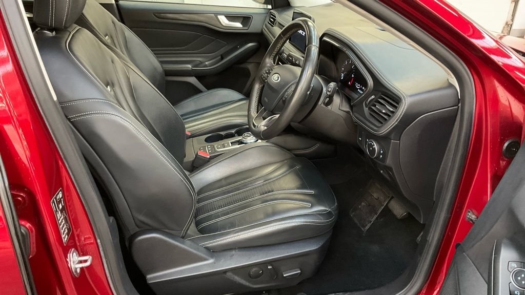 Used Ford Focus 2019 for sale - 76923479: Photo 9