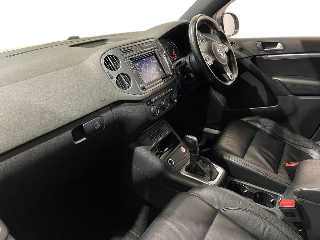 Used Volkswagen Tiguan 2016 for sale - 76848370: Photo 15