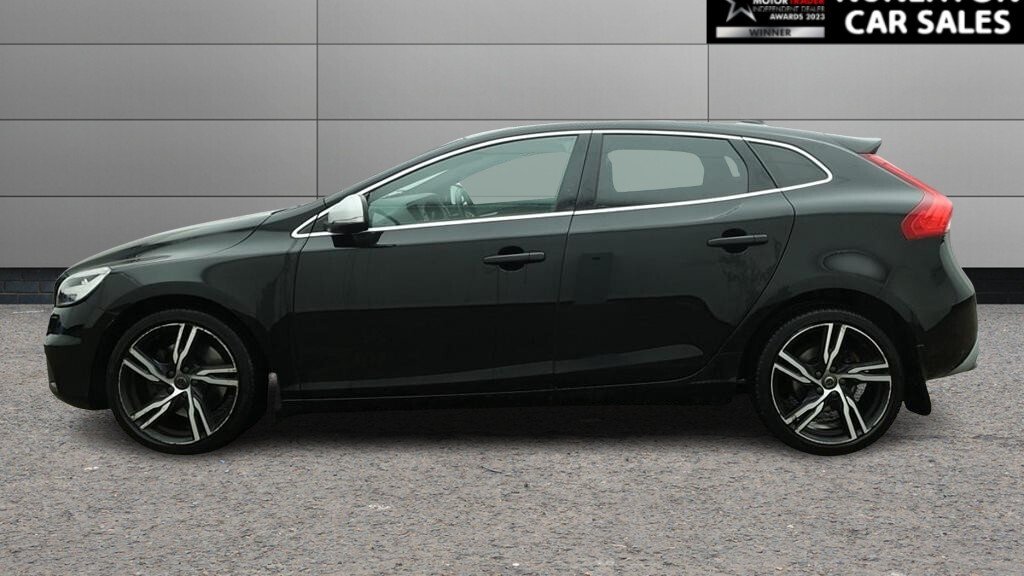 Used Volvo V40 2018 for sale - 77910979: Photo 5