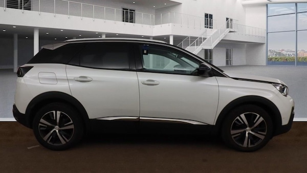 Used Peugeot 3008 2020 for sale - 76203337: Photo 5