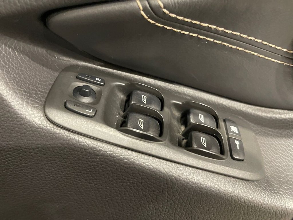 Used Volvo XC90 2012 for sale - 77199849: Photo 18