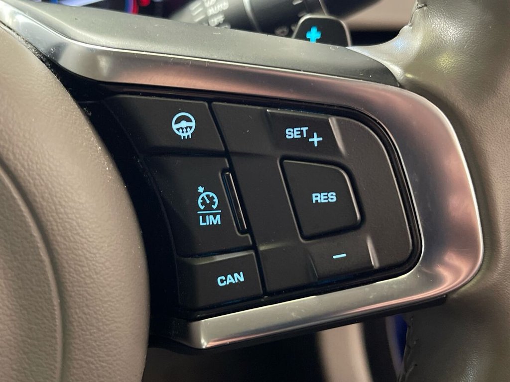 Used Jaguar XF 2018 for sale - 77572078: Photo 25