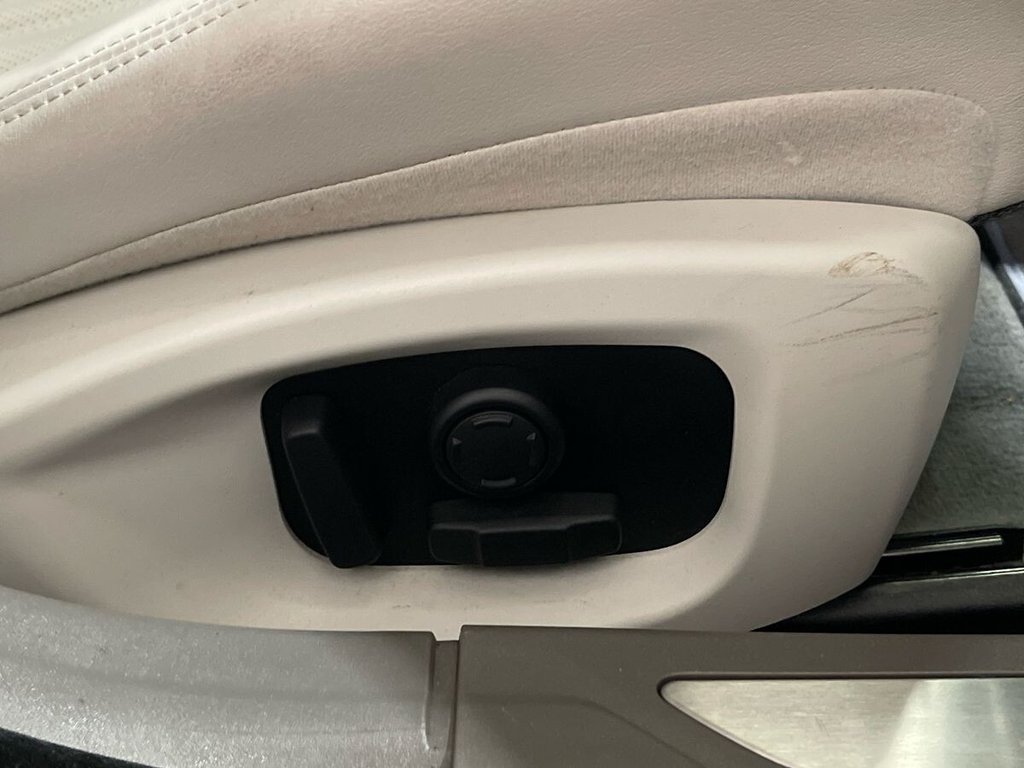 Used Jaguar XF 2018 for sale - 77572078: Photo 31