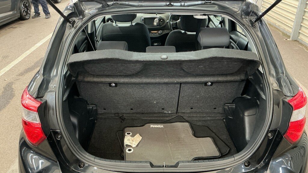 Used Toyota Yaris 2019 for sale - 77910981: Photo 12