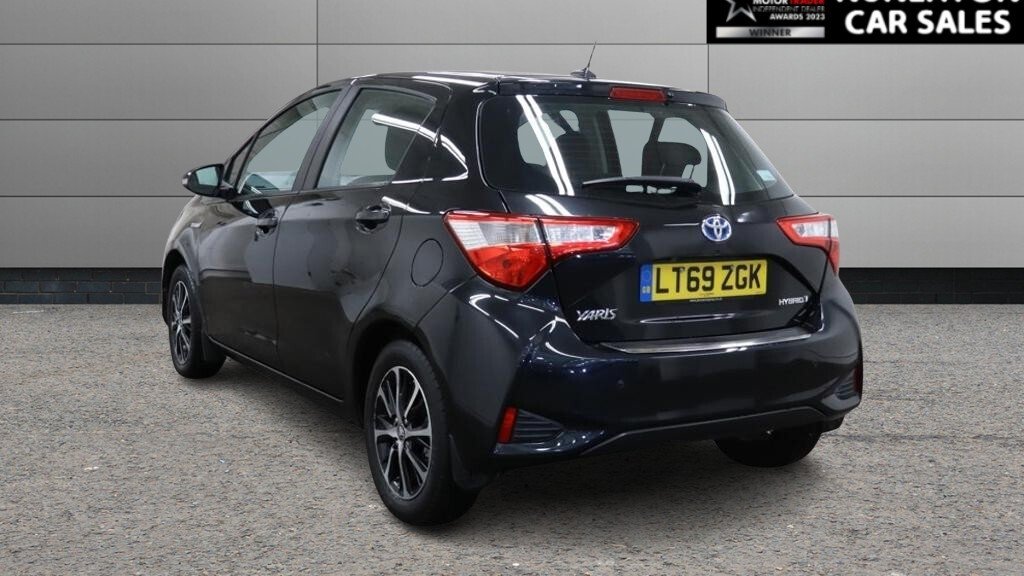 Used Toyota Yaris 2019 for sale - 77910981: Photo 4