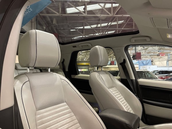 Used Land Rover Discovery Sport 2018 for sale - 76279949: Photo 12