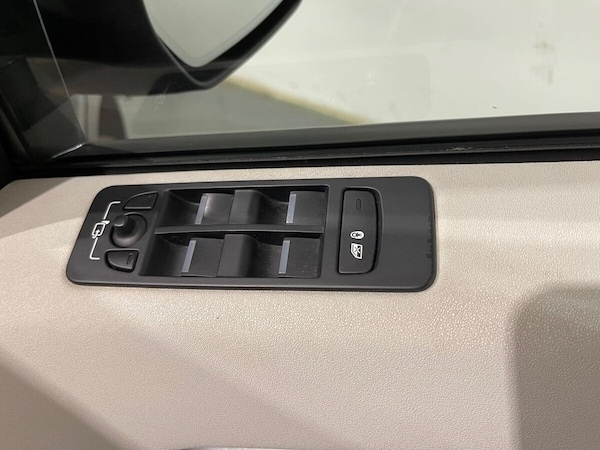 Used Land Rover Discovery Sport 2018 for sale - 76279949: Photo 17