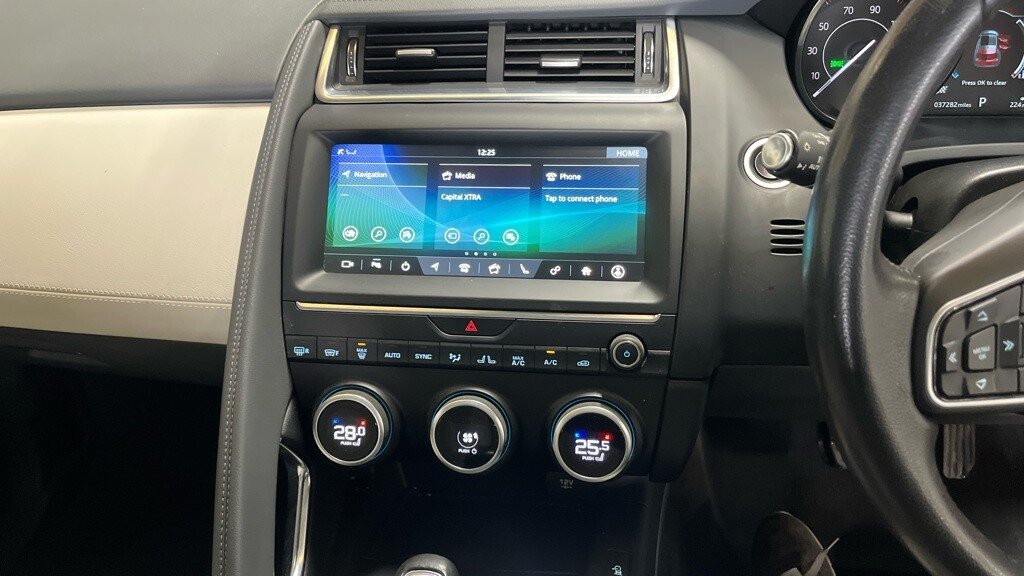 Used Jaguar E-Pace 2019 for sale - 77693067: Photo 17