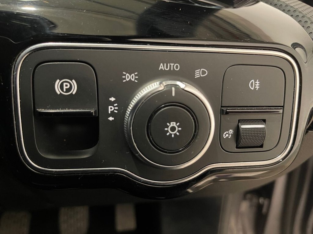 Used Mercedes-Benz A-Class 2019 for sale - 76724133: Photo 28