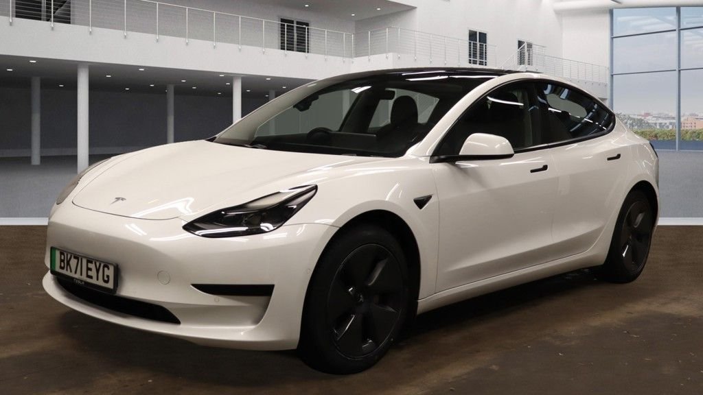 Used Tesla Model 3 2021 for sale - 76356630: Photo 2