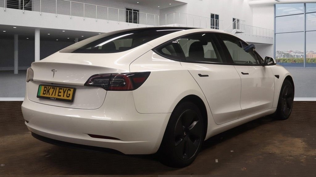 Used Tesla Model 3 2021 for sale - 76356630: Photo 4