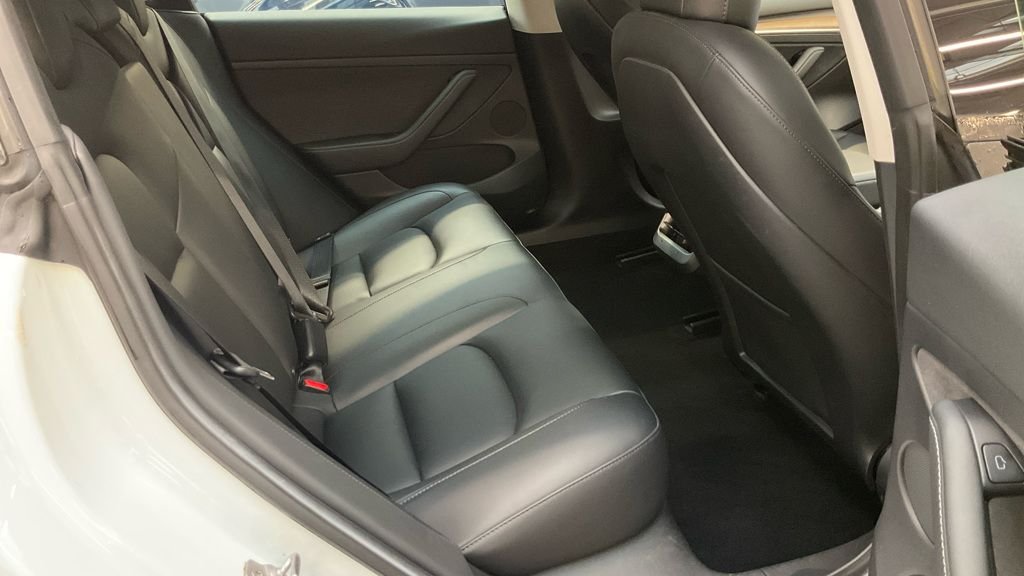Used Tesla Model 3 2021 for sale - 76356630: Photo 8