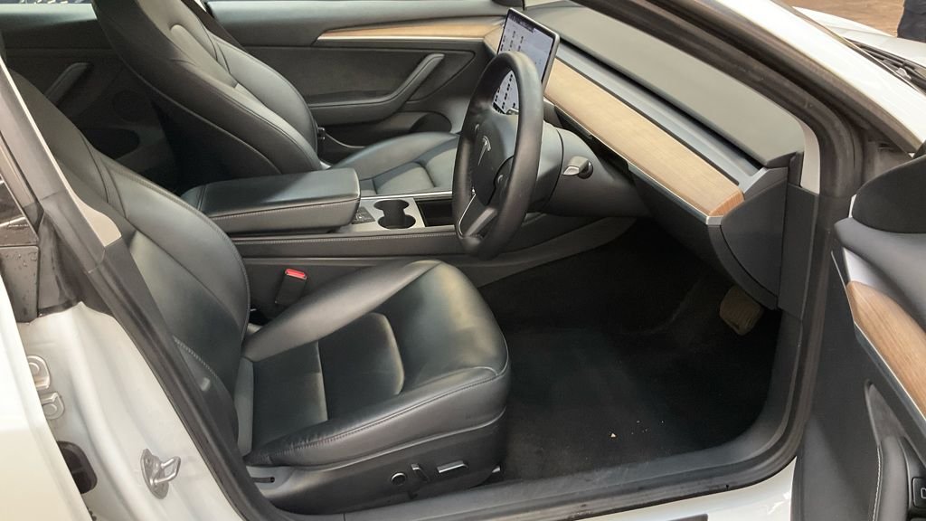 Used Tesla Model 3 2021 for sale - 76356630: Photo 9