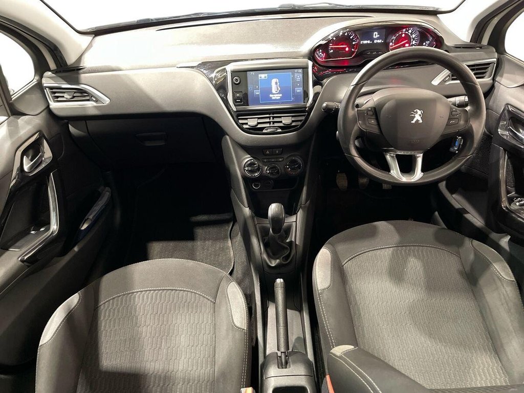 Used Peugeot 208 2015 for sale - 77849637: Photo 10