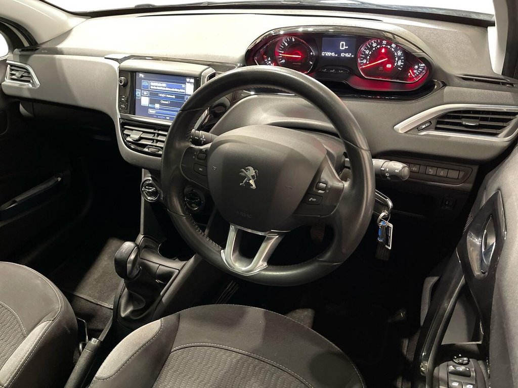 Used Peugeot 208 2015 for sale - 77849637: Photo 9