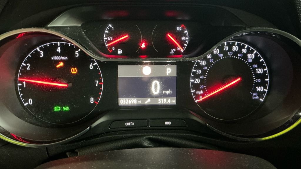 Used Vauxhall Crossland X 2020 for sale - 76406775: Photo 10