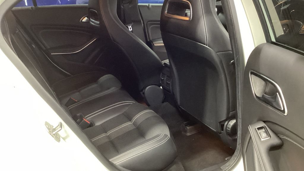 Used Mercedes-Benz A-Class 2018 for sale - 76950730: Photo 8