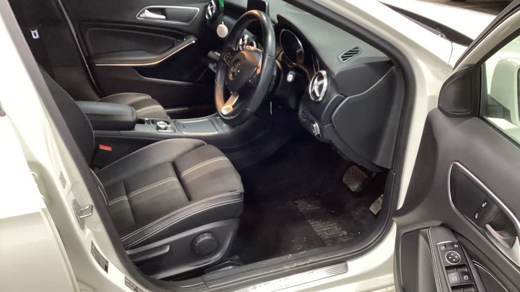 Used Mercedes-Benz A-Class 2018 for sale - 76950730: Photo 9