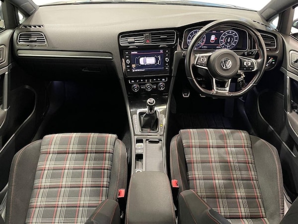 Used Volkswagen Golf 2018 for sale - 76105874: Photo 10