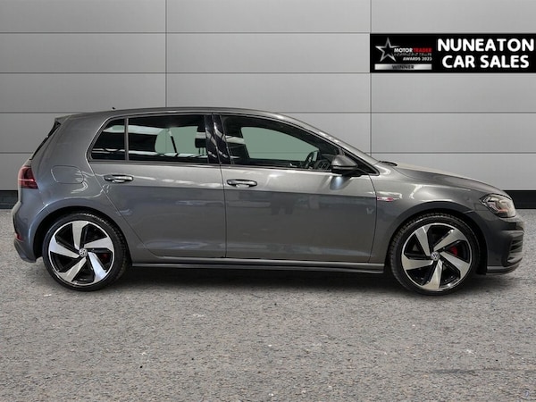 Used Volkswagen Golf 2018 for sale - 76105874: Photo 2