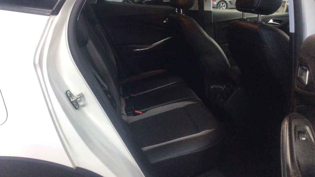 Used Vauxhall Grandland X 2018 for sale - 76106231: Photo 8