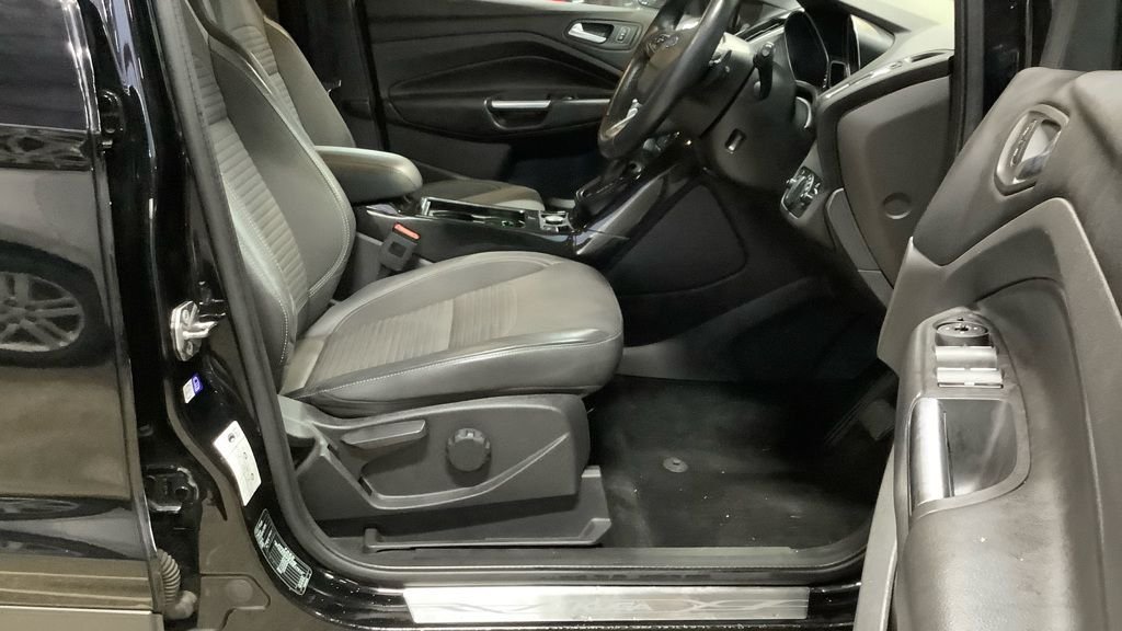 Used Ford Kuga 2018 for sale - 76966247: Photo 9