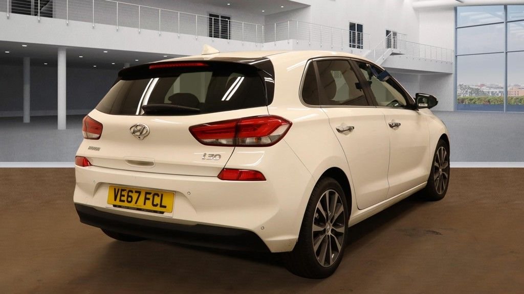 Used Hyundai i30 2017 for sale - 76124198: Photo 4