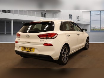 Used Hyundai i30 2017 for sale - 76124198: Photo 4
