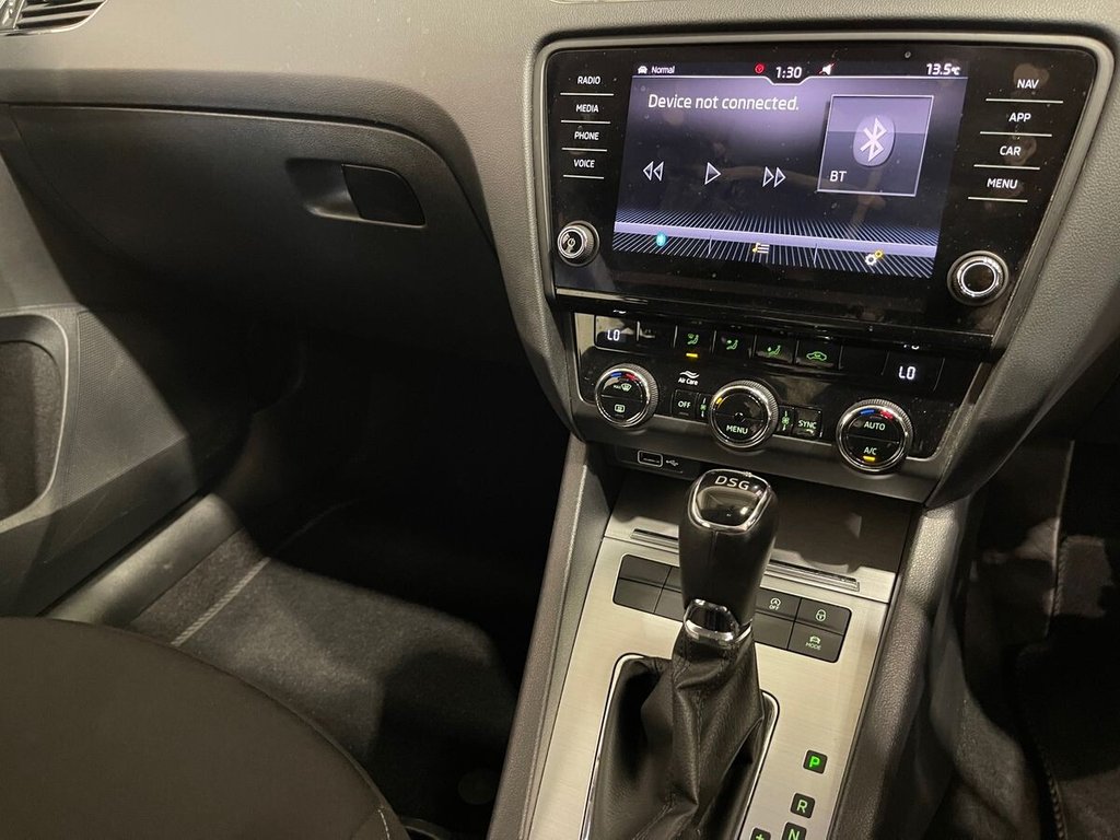 Used Skoda Octavia 2020 for sale - 76546532: Photo 16